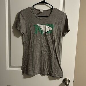 university of north dakota t-shirt, grey, medium